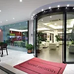 Hotel Milton